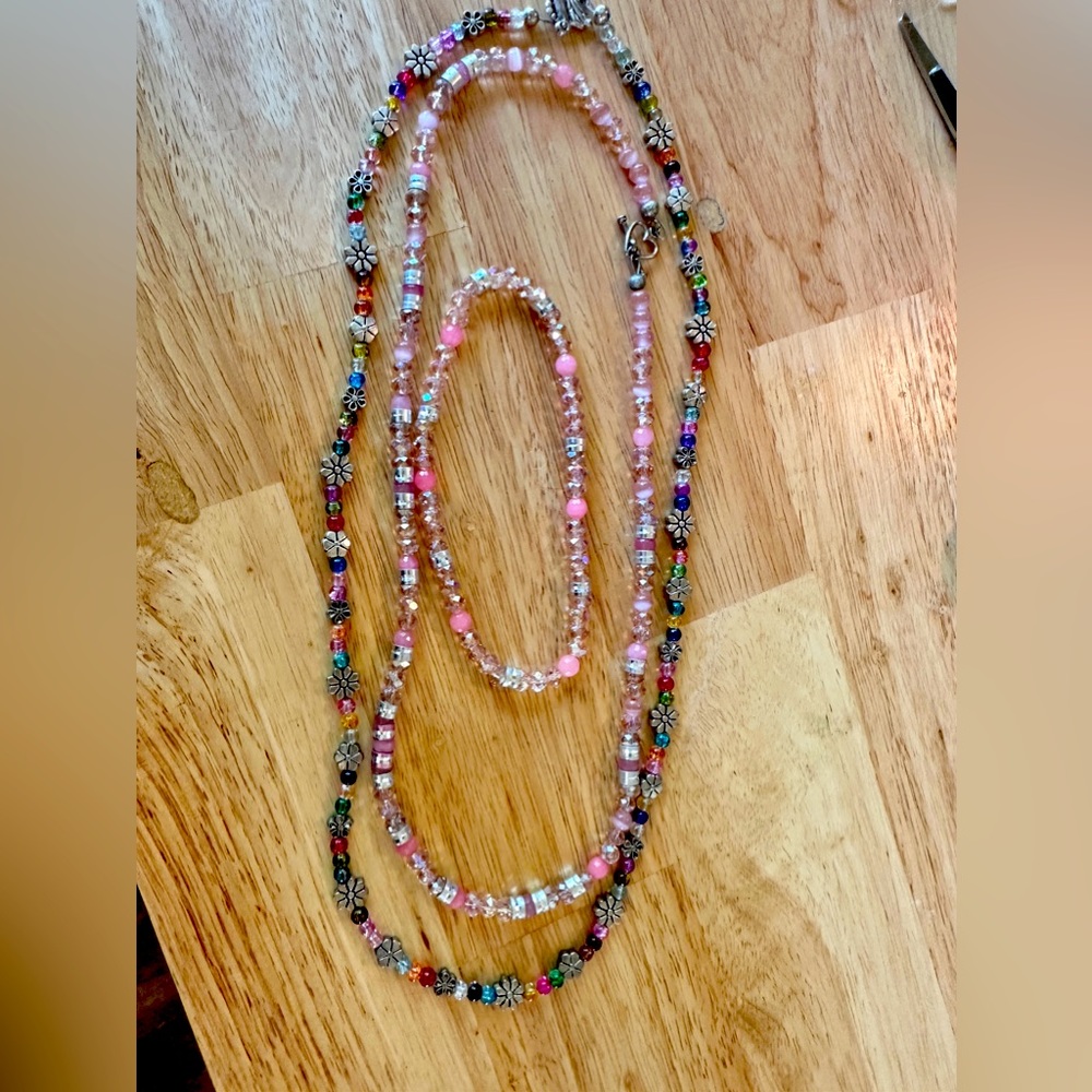Set of necklaces and bracelet for girl